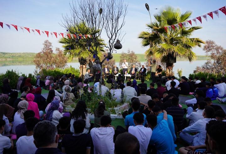 Adıyaman'da 'Tecrübe Paylaşımı ve Kariyer Buluşması' düzenlendi