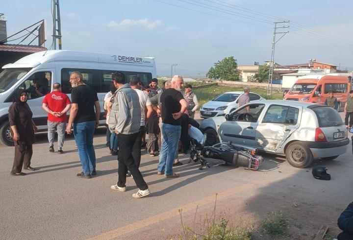 Gaziantep’te otomobil ile motosiklet çarpıştı:2 yaralı