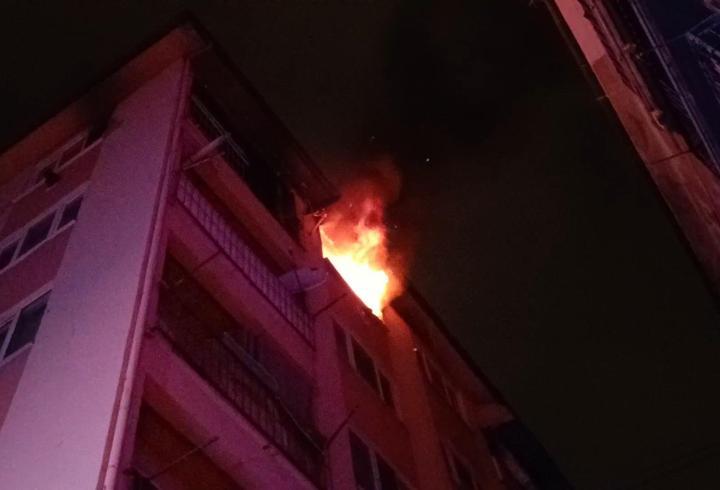 Bursa’da apartman dairesinde çıkan yangın söndürüldü