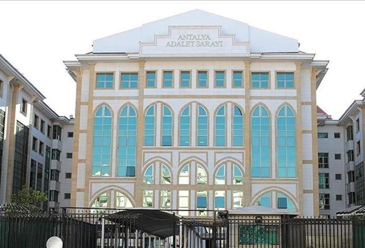 Antalya Büyükşehir Belediyesi'ne 'yolsuzluk' soruşturması: 25 gözaltı