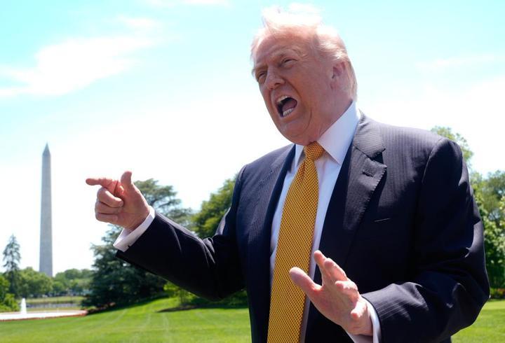 Soruya sinirlenen Trump'tan muhabire hakaret: Seni aptal insan