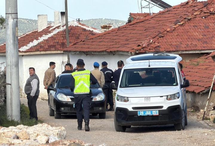 Arazi anlaşmazlığında tüfekle amcasını öldürüp, kuzenini yaraladı