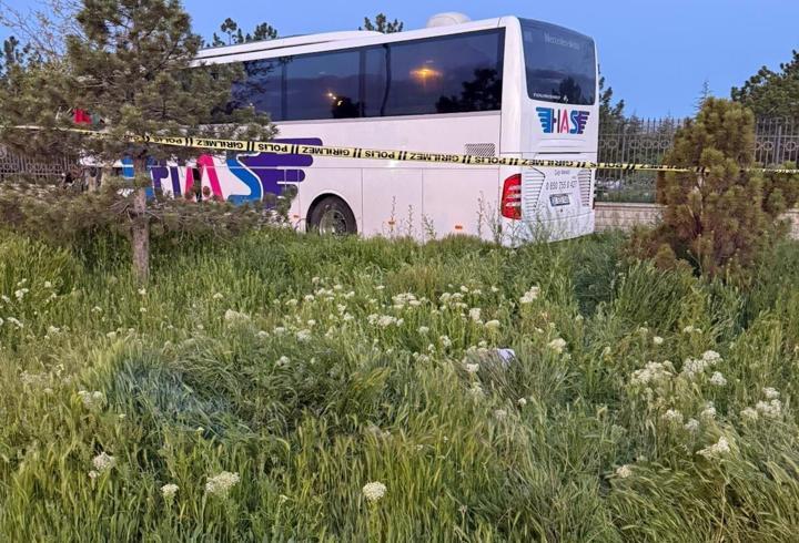 Konya'da yolcu otobüsü, TIR'a çarptı: 1 ölü, 8 yaralı