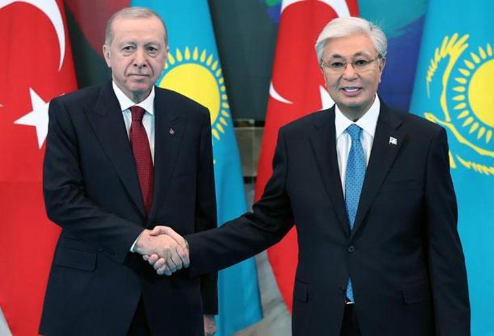 Cumhurbaşkanı Erdoğan'a Kazakistan'da "Hoca Ahmet Yesevi Nişanı" takdim edildi