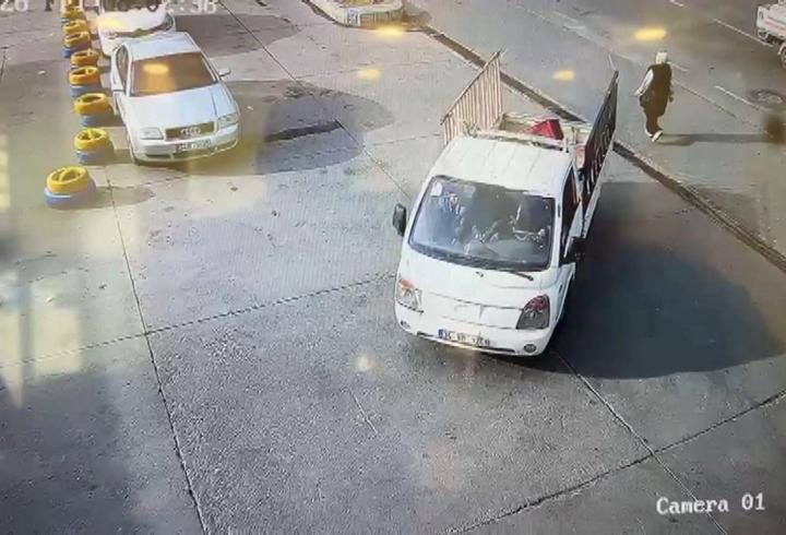 Avcılar'da hırsızlık şüphelileri yakalandı; 16 yaşındaki şüphelinin 40 suç kaydı çıktı