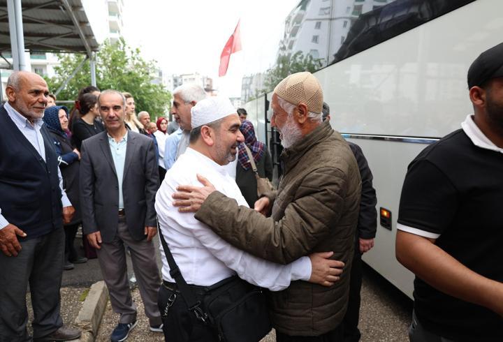 Osmaniye’den 238 hacı adayı kutsal topraklara uğurlandı