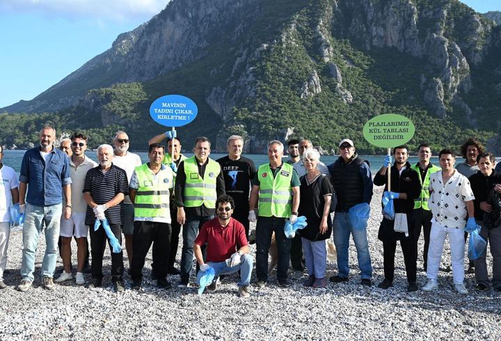 Çıralı'da sahil temizliği