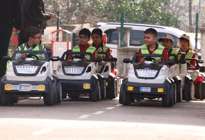 İlkadım’da minikler trafik kurallarını eğlenerek öğreniyor
