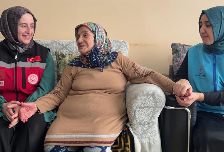 'Vefa' ziyaretiyle kapısı çalınan Mürvet nine: Devlet evimde, çok mutluyum