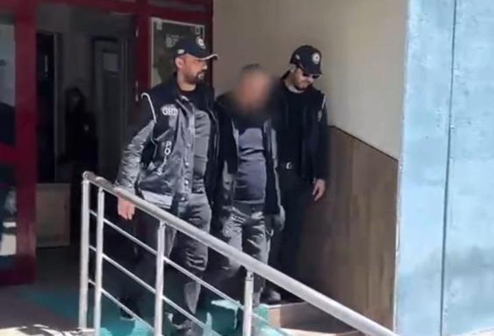 Durdurulan kamyondan 10 kaçak göçmen çıktı, sürücü tutuklandı