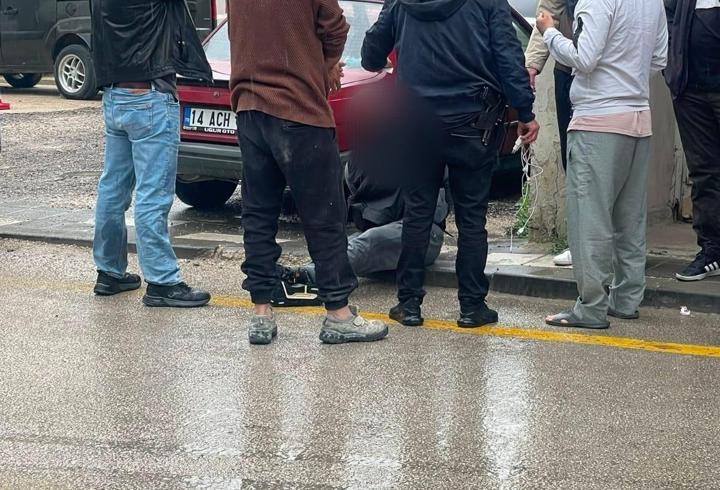Kendisini uyaran polise saldıran yabancı uyruklu şüpheli gözaltına alındı