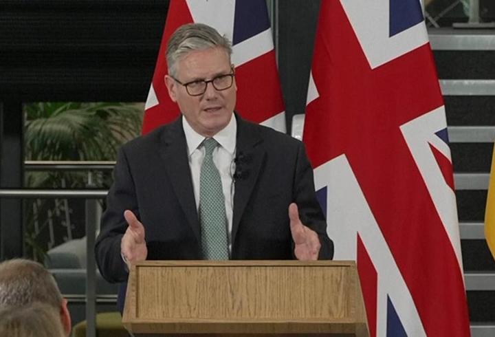 Daily Mail yazdı: "Starmer yakın arkadaşlarına istifa edeceğini söyledi"