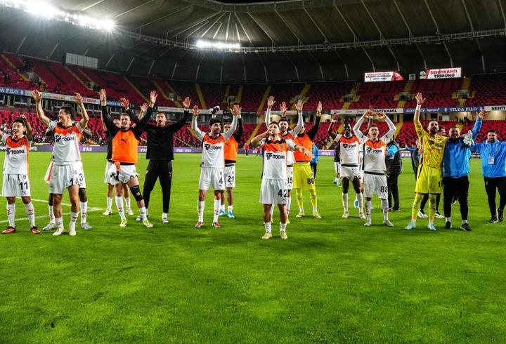 Başakşehir'in gözü Trabzonspor'da