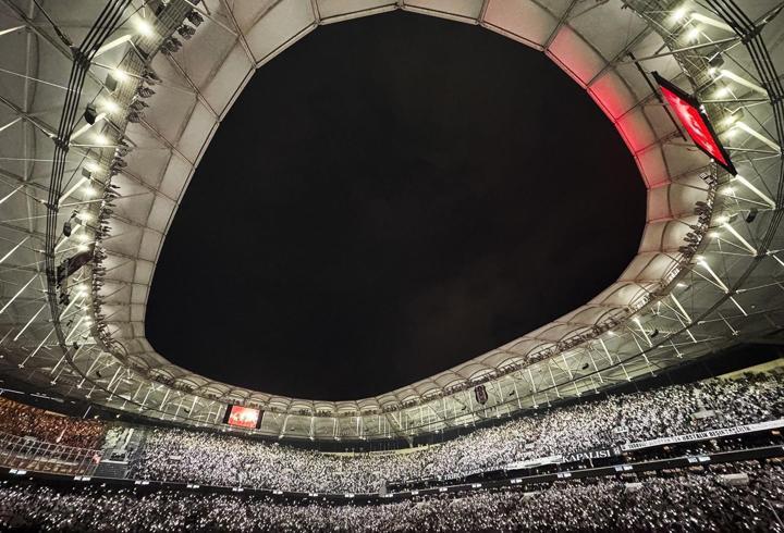 İstanbul'da oynanacak UEFA Avrupa Ligi finali öncesi uçuşlar yoğunlaştı