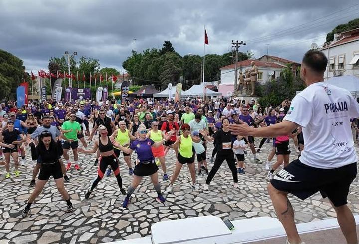 Foça'da maraton coşkusu