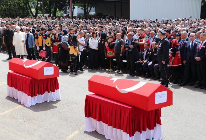 Görevde omuz omuza şehit düşmüşlerdi: 2 polis memuru son yolculuğuna uğurlandı...
