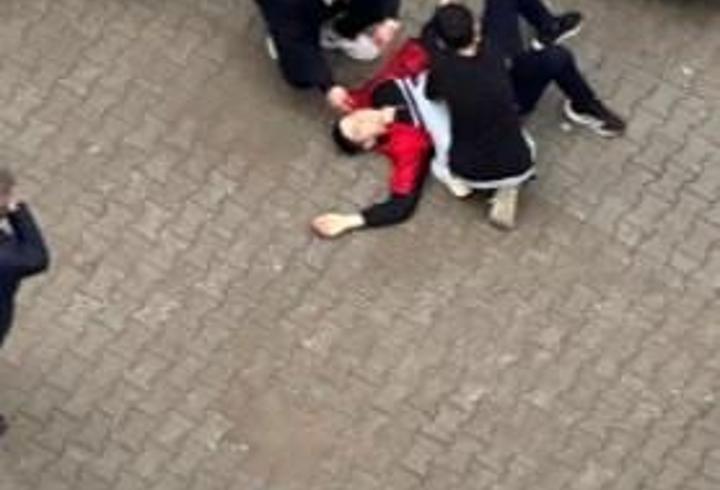 Kuzenini tabancayla ağır yaraladı