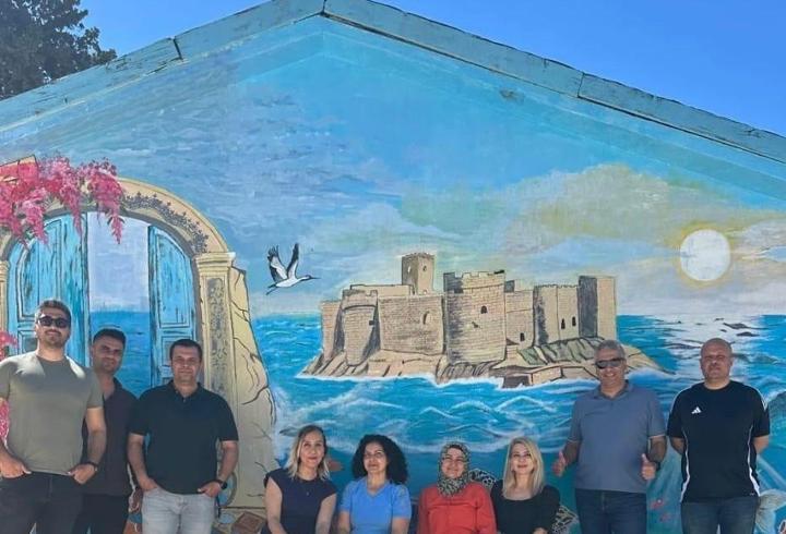 Silifke'nin güzellikleri, okul duvarında hayat buldu