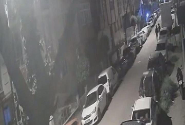 Avcılar'da motosiklet hırsızlığı kamerada
