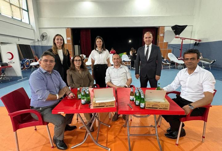 Marmaris'te "Okulumda 'Kan'panya Var" etkinliğinde kan bağışında bulunuldu