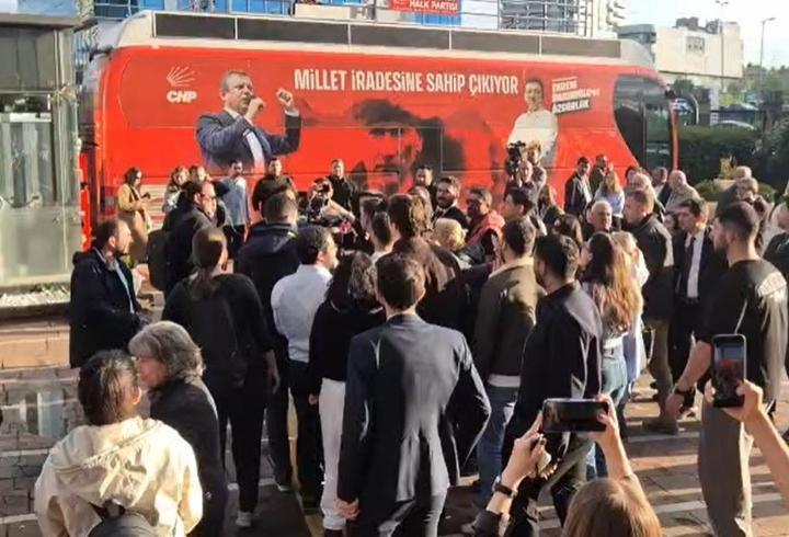 CHP Genel Merkezi'nde arbede yaşandı