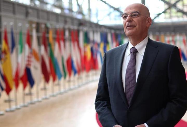 Yunan bakan Dendias'tan Türkiye'ye övgü: Her türlü takdiri hak ediyor