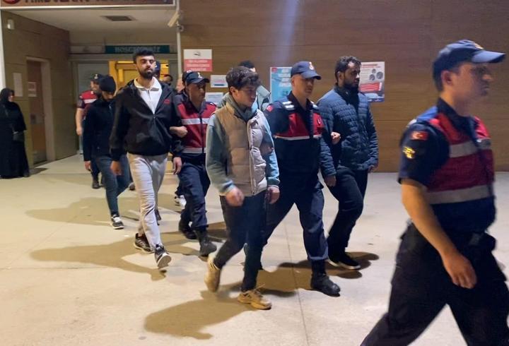 Bursa'da kaçak göçmen operasyonu: 7 gözaltı