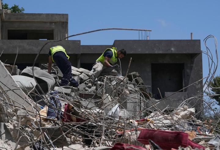 İsrail Lübnan'da sağlık merkezini vurdu: 4 ölü