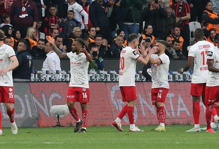 SON DAKİKA | Süper Lig’e son bilet Çorum FK’nin
