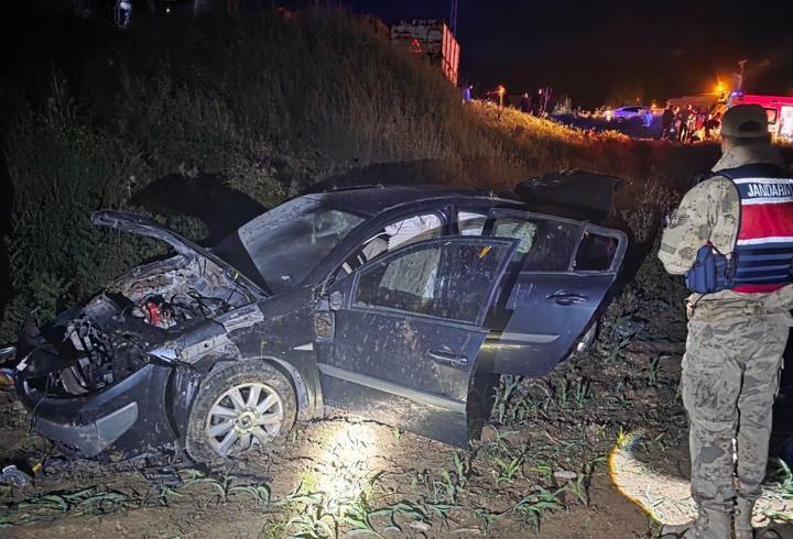 Batman’da otomobil şarampole devrildi: 4 yaralı