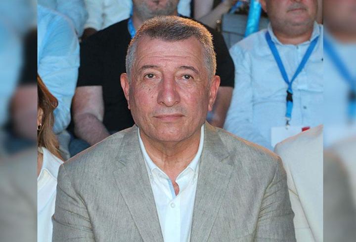 Cumhurbaşkanı Recep Tayyip Erdoğan, Türk demokrasi tarihinin kara lekelerinden 27 Mayıs 1960'taki darbenin ardından idam edilen Başbakan Adnan Menderes, Dışişleri Bakanı Fatin Rüştü Zorlu ve Maliye Bakanı Hasan Polatkan ile dönemin Cumhurbaşkanı Celal Bayar ve İçişleri Bakanı Namık Gedik'in ailelerini kabul etti.9