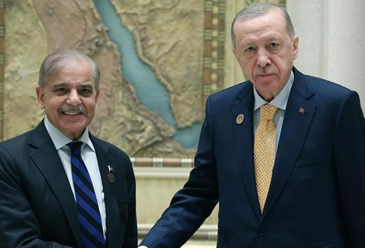 Cumhurbaşkanı Erdoğan, Pakistan Başbakanı Şahbaz Şerif ile Görüştü