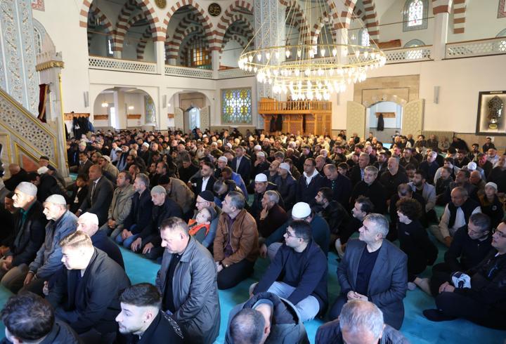 Kayseri ve çevre illerde Kurban Bayramı namazı kılındı