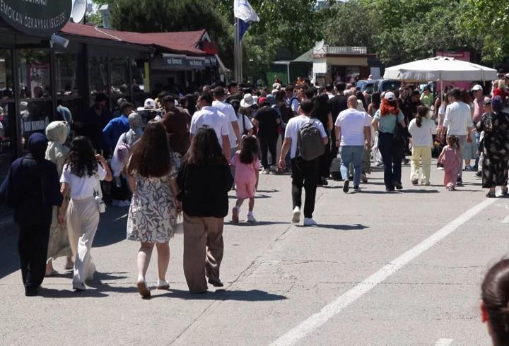 Kurban Bayramı'nı İstanbul'da geçirenler sahillere akın etti