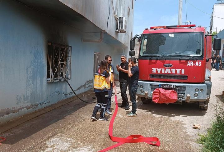 Derik’te çıkan yangında ev kullanılamaz hale geldi