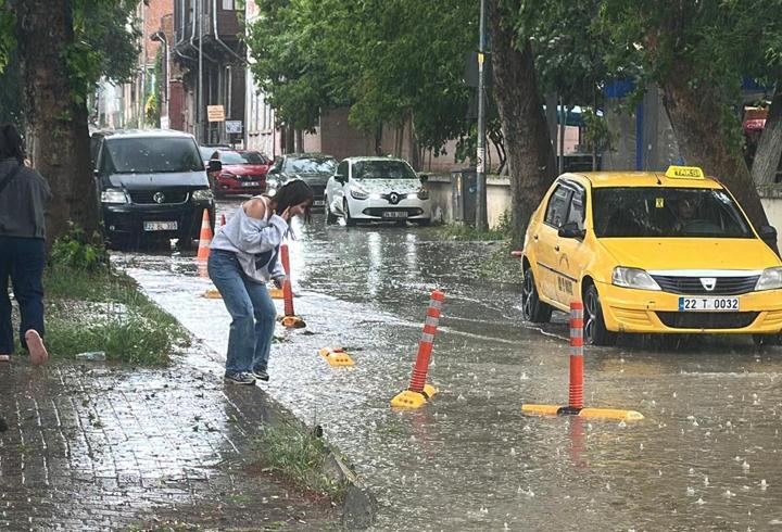 Edirne'de dolu ve sağanak etkili oldu