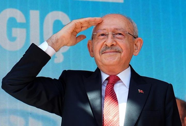 Kılıçdaroğlu 2,5 yıl sonra CHP'deydi