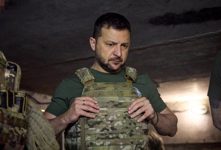 Kiev diken üstünde! Teyakkuza geçti