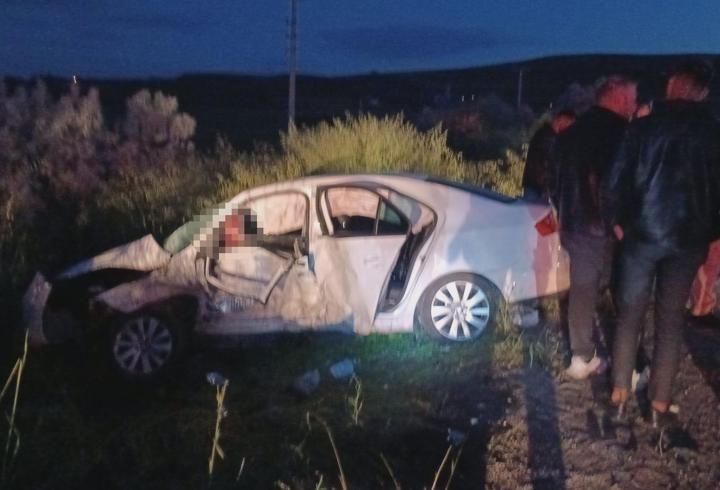Çorum'da iki otomobil çarpıştı: 1 ölü, 6 yaralı