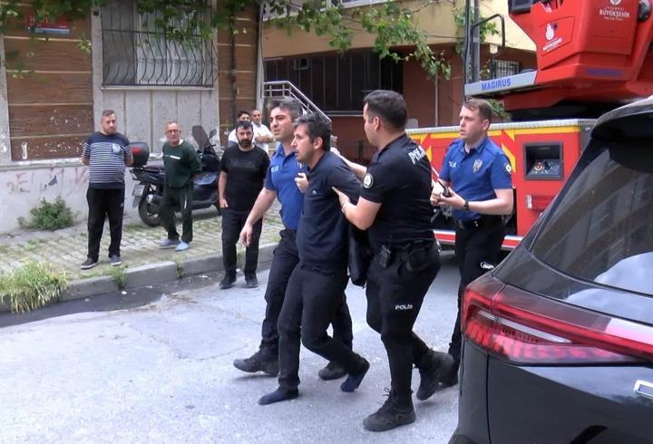Sultangazi'de annesini rehin alan şüpheli abisinin ihbarıyla gözaltına alındı