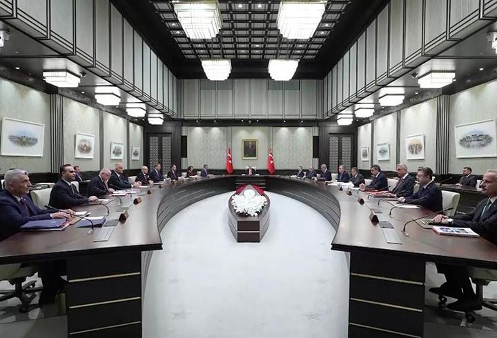 Kabine toplanıyor... İşte masadaki başlıklar