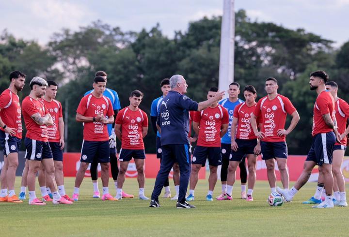 Ay-yıldızlıların rakibi Paraguay'ın aday kadrosu açıklandı