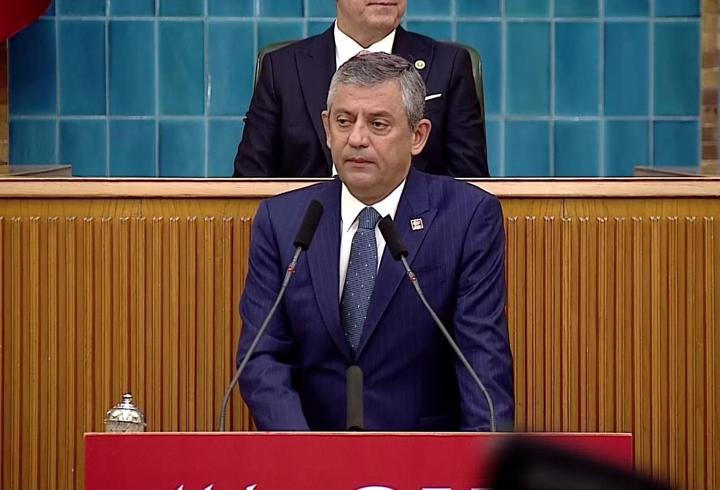 Özgür Özel CHP grup toplantısında konuşuyor