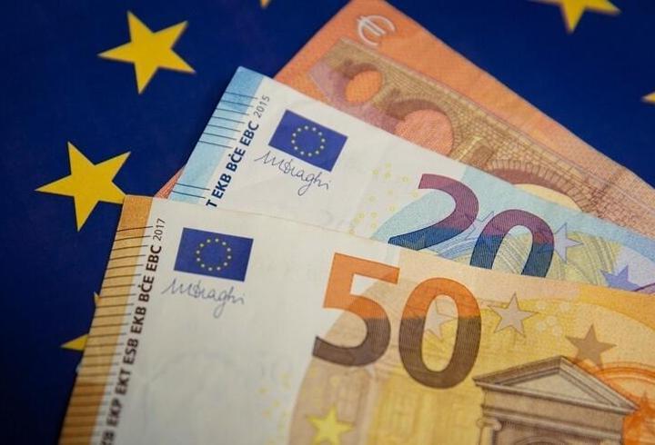 Euro’nun küresel gücü sınırlı arttı! Dolar liderliğini korurken altın öne çıktı