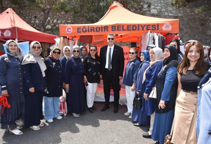 Kadınların el emeklerine yoğun ilgi