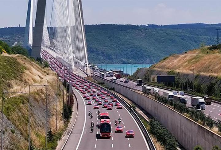 Togg millileri konvoyla uğurladı