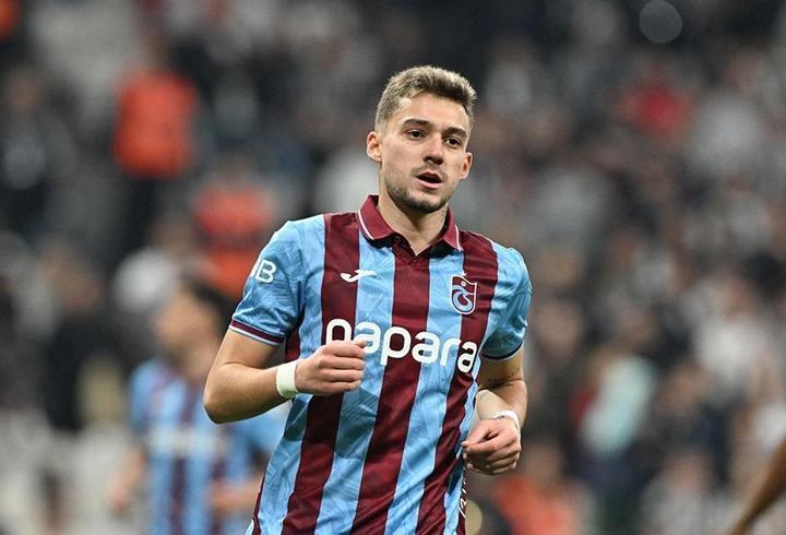 Trabzonspor, Ernest Muçi ile sözleşme imzaladı