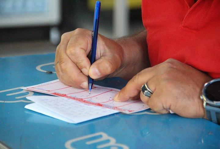 Süper Loto, tarihinin en yüksek ikramiyesine ulaştı: Gözler pazar günkü çekilişte