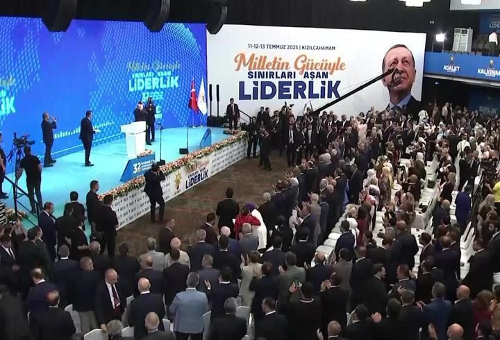 AK Parti kampa giriyor