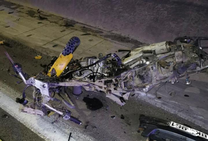 Tünelde otomobil ile motosiklet çarpıştı; 1 ölü, 2 yaralı